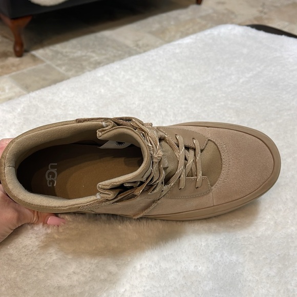 UGG Men's The UGG Lug Chukka - Picture 10 of 12